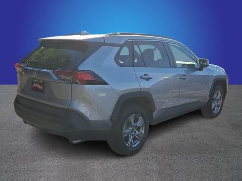 Used 2024 Toyota RAV4 XLE FWD image 4