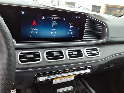 New 2026 Mercedes-Benz GLS 450 4MATIC image 19