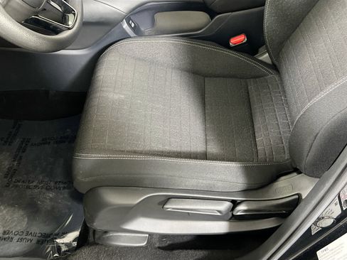 Used 2023 Honda HR-V LX image 18