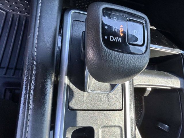 Used 2024 Nissan Pathfinder SL w/ SL Premium Package FWD image 14