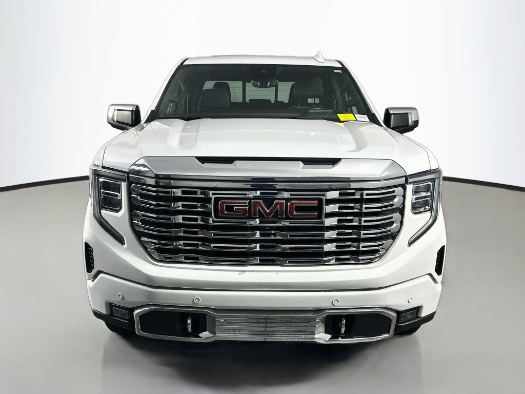 Used 2023 GMC Sierra 1500 Denali w/ Denali Reserve Package AWD/4WD image 2