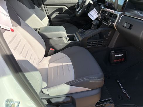 New 2025 Toyota Tacoma TRD Off-Road AWD/4WD image 22