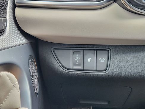 Used 2023 Genesis G70 3.3T w/ Sport Prestige Package image 19