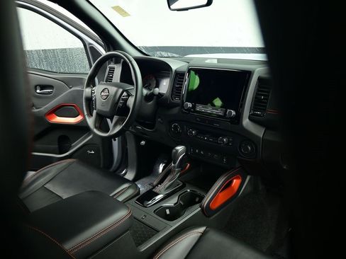 Used 2024 Nissan Frontier PRO-4X w/ Pro Premium Package image 33