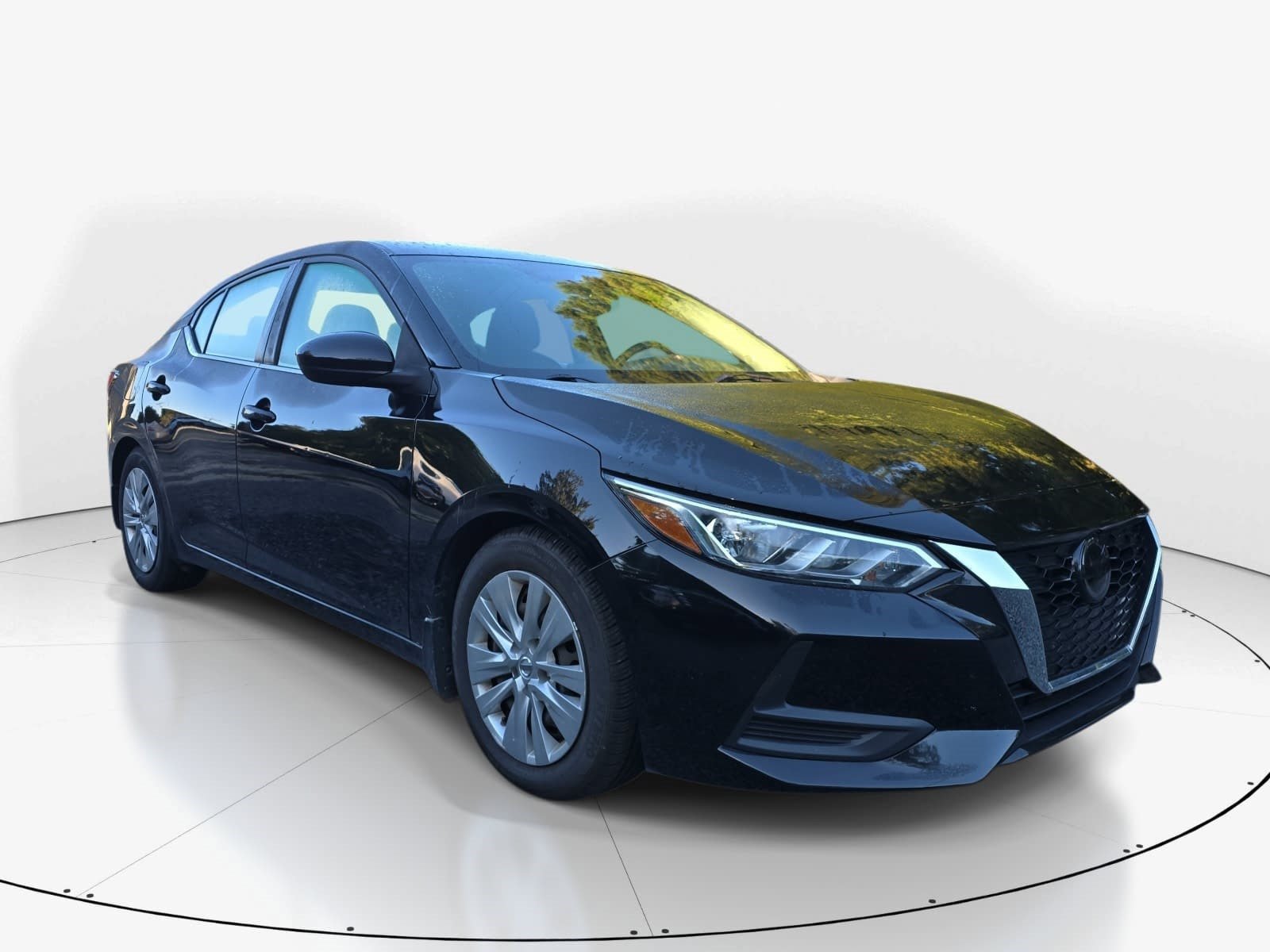 Used 2020 Nissan Sentra S FWD image 2