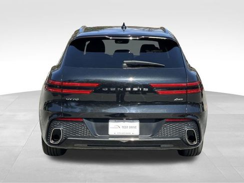 Used 2023 Genesis GV70 2.5T w/ Select Package image 4