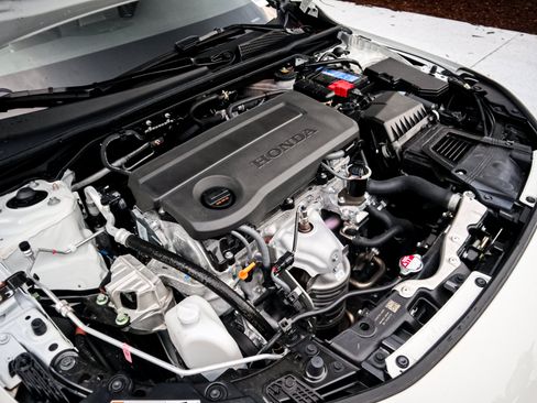 Used 2026 Honda Civic Sport image 32