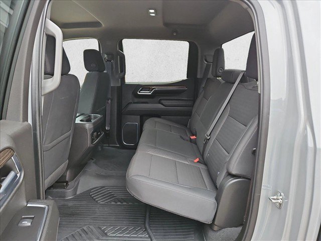 Used 2024 Chevrolet Silverado 1500 LT Trail Boss w/ LPO, Dark Essentials Package AWD/4WD image 19