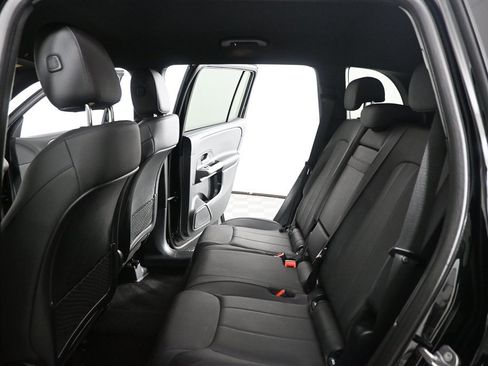 Certified 2025 Mercedes-Benz GLB 250 image 19