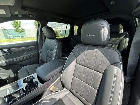 New 2025 Buick Enclave Avenir w/ Super Cruise Package image 36