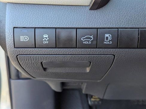 Used 2023 Toyota Camry LE image 7