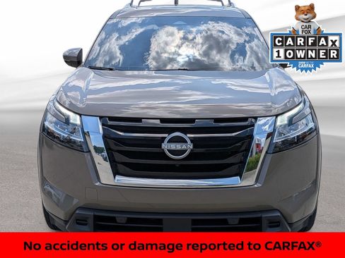 Certified 2024 Nissan Pathfinder Platinum w/ Cargo Package AWD/4WD image 3