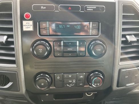 Used 2017 Ford F450 XL w/ Snow Plow Prep Package image 19