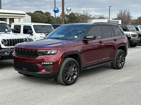 New 2025 Jeep Grand Cherokee Limited AWD/4WD image 9
