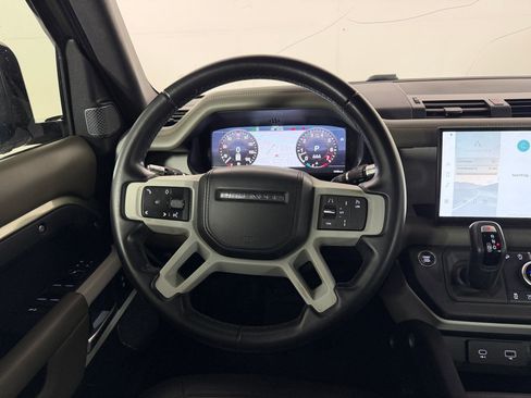 Used 2022 Land Rover Defender 110 X-Dynamic HSE image 16