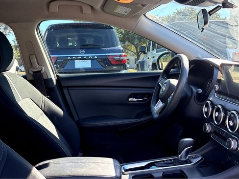 Used 2024 Nissan Sentra SV w/ Trunk Package image 10