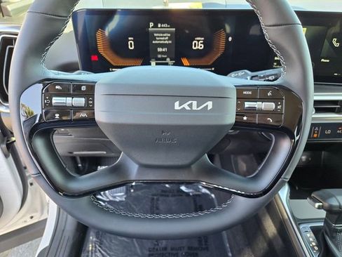 New 2026 Kia Sorento S FWD image 23