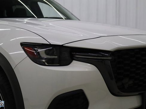 Used 2025 MAZDA CX-70 Plug-In Hybrid w/ Premium Pkg image 12