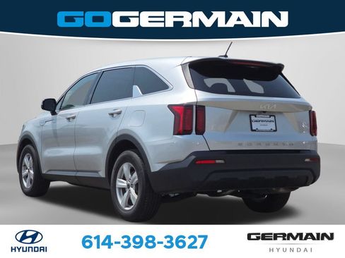 Used 2022 Kia Sorento LX FWD image 10