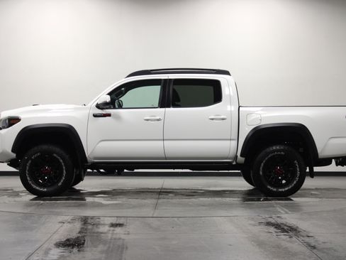 Used 2018 Toyota Tacoma TRD Pro image 7