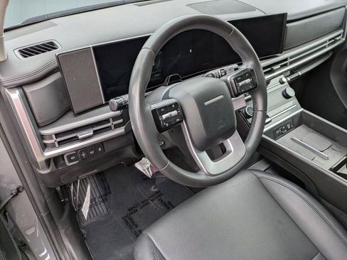 Used 2025 Hyundai Santa Fe SEL AWD/4WD image 11