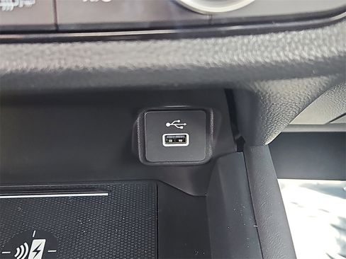 Certified 2024 Honda HR-V EX-L image 17