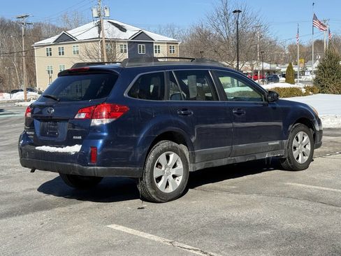 Used 2011 Subaru Outback 2.5i Premium w/ All-Weather Pkg image 6