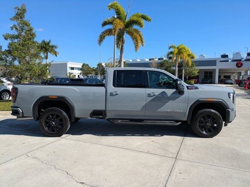 Used 2025 GMC Sierra 3500 AT4 image 3