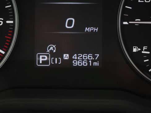 Used 2024 Subaru Crosstrek 2.0i Premium AWD/4WD image 32