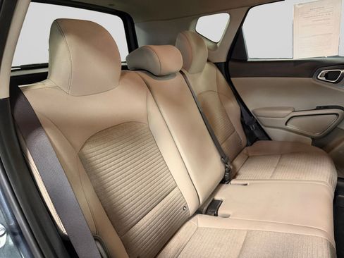 Used 2020 Kia Soul S FWD image 24