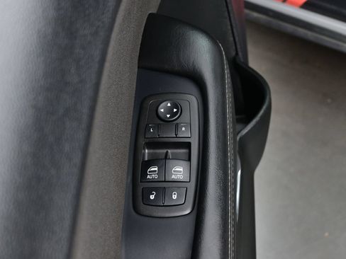 Used 2023 Dodge Challenger R/T RWD image 13