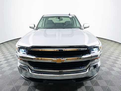 Used 2018 Chevrolet Silverado 1500 LT w/ All Star Edition AWD/4WD image 2
