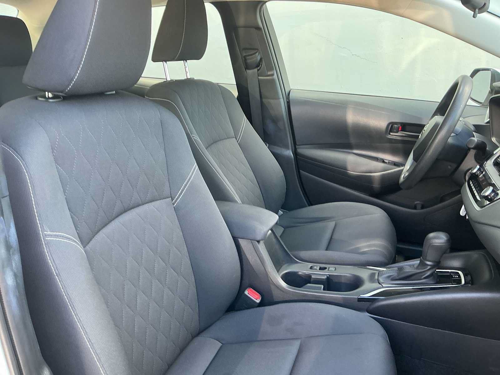 Used 2024 Toyota Corolla LE FWD image 25