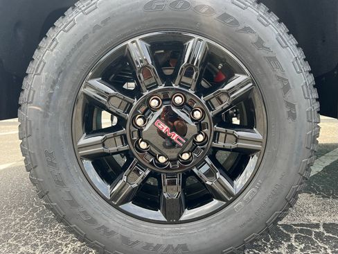New 2026 GMC Sierra 2500 AT4 w/ AT4 Premium Plus Package AWD/4WD image 2