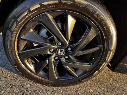 Used 2021 Honda HR-V Sport image 12