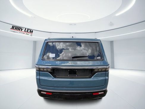 New 2026 Jeep Grand Wagoneer 2WD w/ 8-Passenger Seating Package image 4