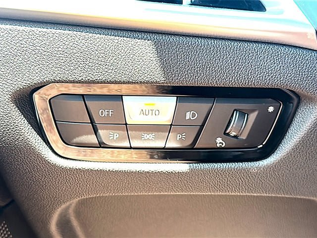 New 2026 BMW 330i Sedan w/ Premium Package RWD image 61