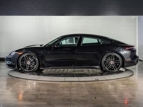 New 2026 Porsche Taycan 4S image 2