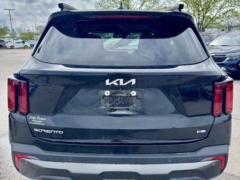 Used 2024 Kia Sorento X-Line EX image 4