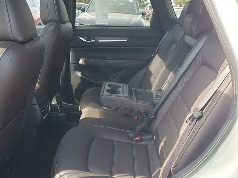 New 2025 MAZDA CX-5 Signature image 13