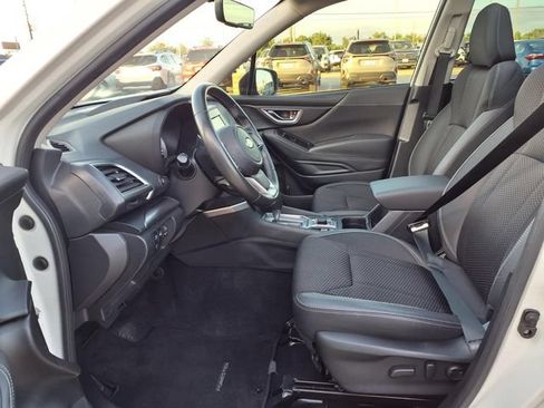 Used 2023 Subaru Forester Premium AWD/4WD image 7
