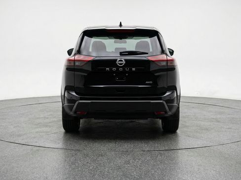 Used 2025 Nissan Rogue SV image 7