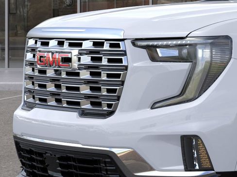 New 2026 GMC Acadia Denali w/ Super Cruise Package AWD/4WD image 37