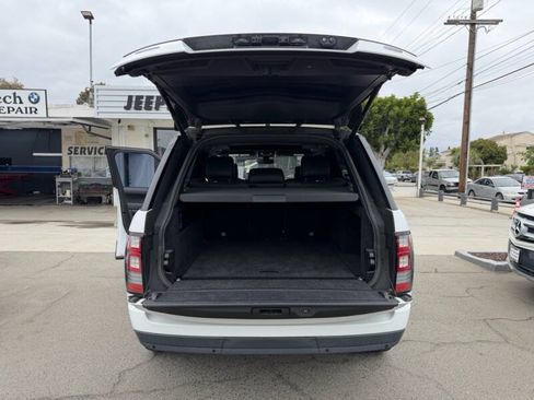 Used 2017 Land Rover Range Rover Supercharged AWD/4WD image 19