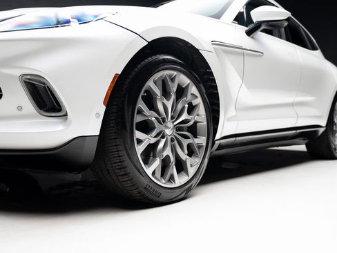 Used 2021 Aston Martin DBX AWD/4WD image 77