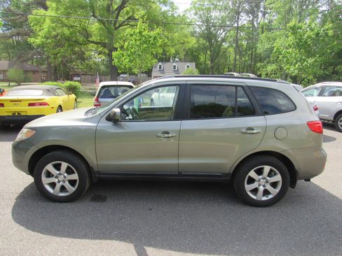 Used 2009 Hyundai Santa Fe Limited FWD image 3