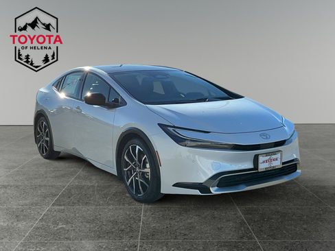 New 2026 Toyota Prius Plug-In Hybrid image 7