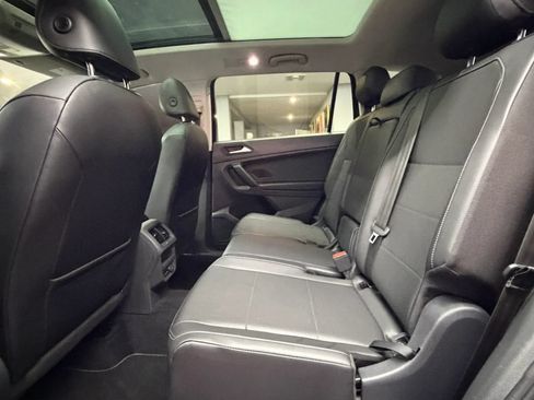 Used 2019 Volkswagen Tiguan SE w/ Panoramic Sunroof Package FWD image 25