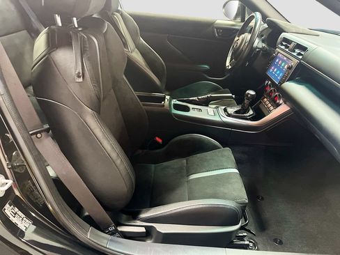 Used 2023 Toyota GR86 Premium w/ ALL Weather Mat Package (TMS) RWD image 26