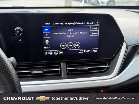 Used 2024 Chevrolet Trax RS w/ Sunroof Package FWD image 24